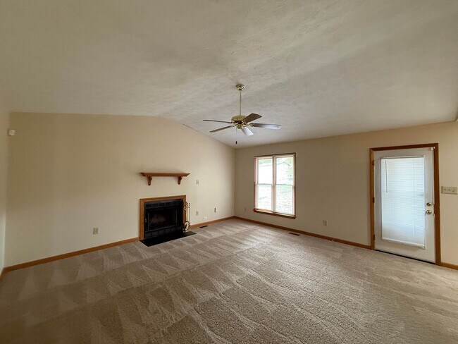 Building Photo - 5671 Archer Rd