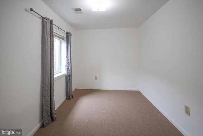 Building Photo - 3737 Capulet Terrace