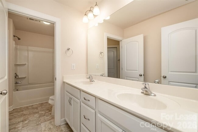 Building Photo - 9320 Glenburn Ln