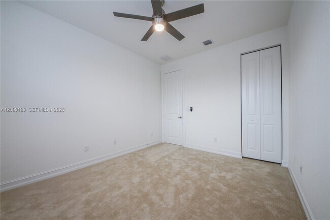 Building Photo - 106 SW 127th Terrace