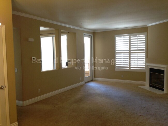 Building Photo - 12376 Carmel Country Rd