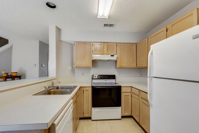 Building Photo - 3347 Mandarin Glen Dr