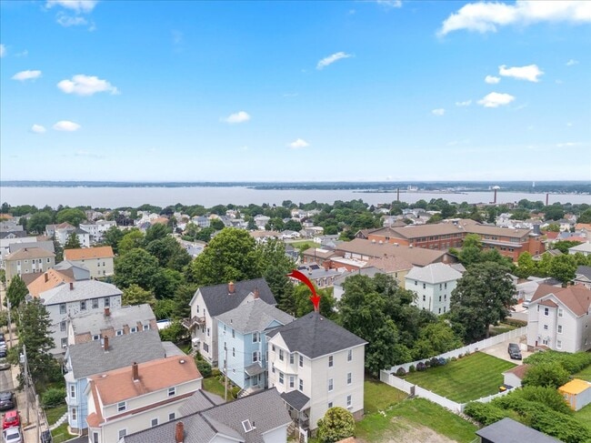 Building Photo - 646 Birch St