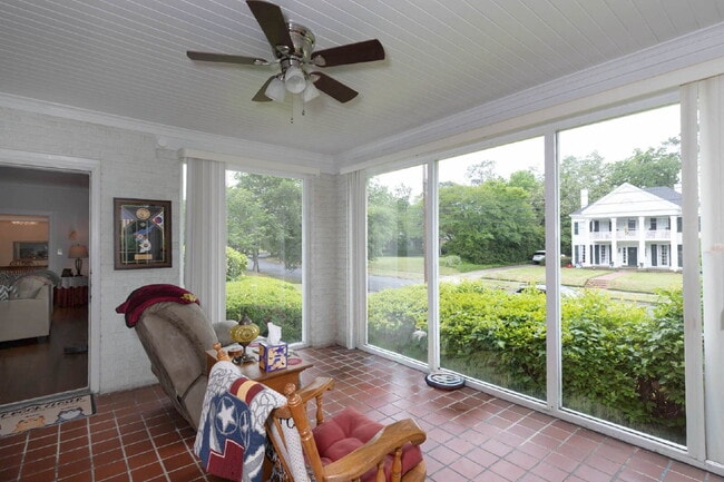 Building Photo - Historic Elegance in Midtown Columbus – Expansive 4-Bed/2.5-Bath Brick Home
