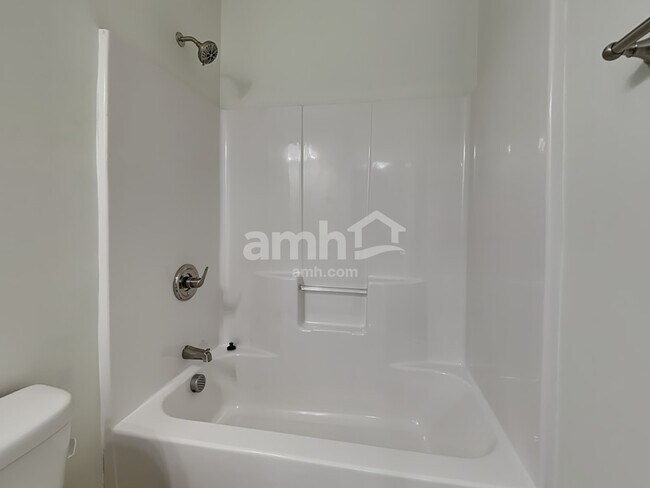 Building Photo - 30 Adams Manor Court