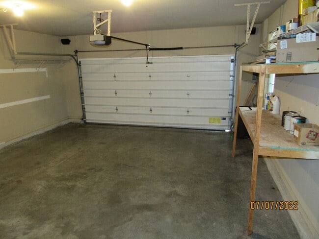 Building Photo - 3 bedroom house in Lake Ozark for rent