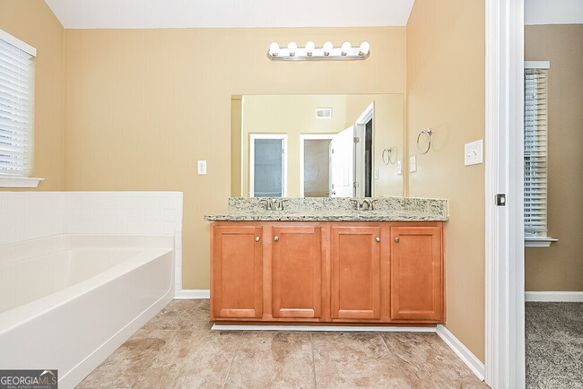 Building Photo - 6490 Grey Fox Way