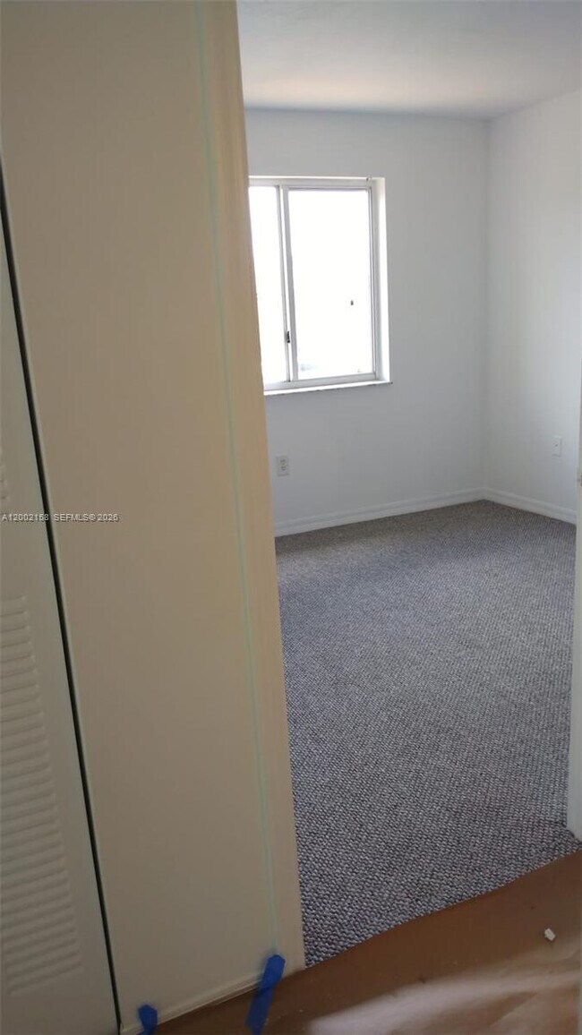 Building Photo - 8382 SW 152nd Ave Cir