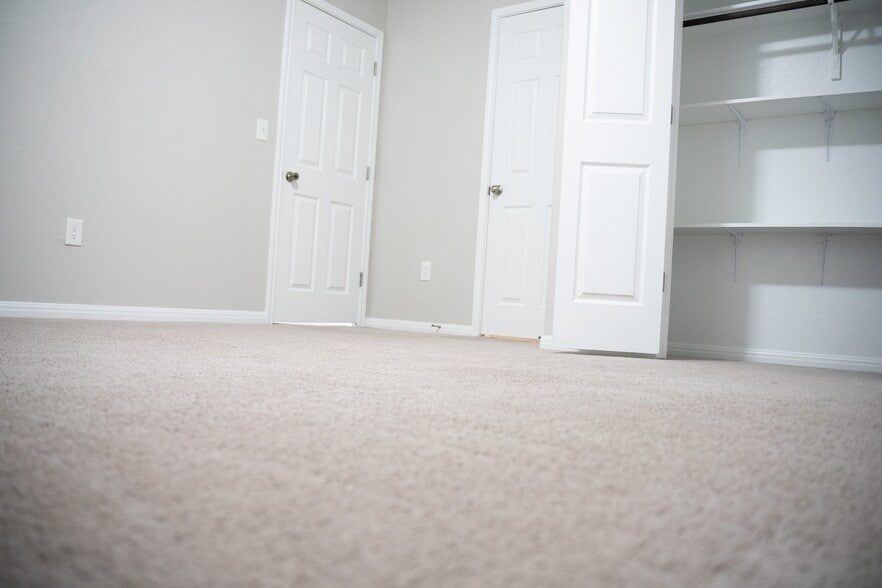 Building Photo - 532 Arrowhead Vine St