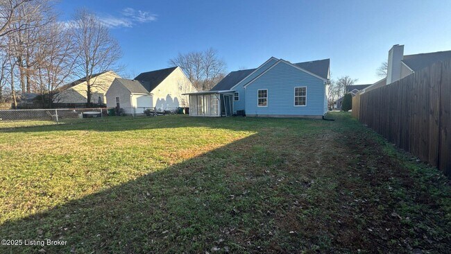 Building Photo - 3905 Handley Ave