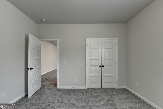 Building Photo - 1854 Westfall Lndg