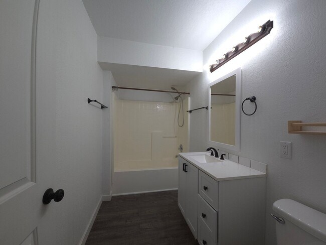 Building Photo - Old house charm with modern upgrades