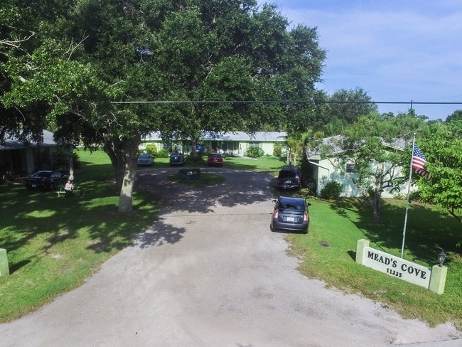 Welcome to Mead's Cove home of 9 wonderful one bedroom apts. - Mead's Cove