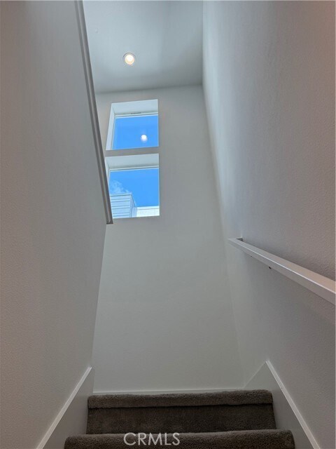 Building Photo - 820 Aloe Pl