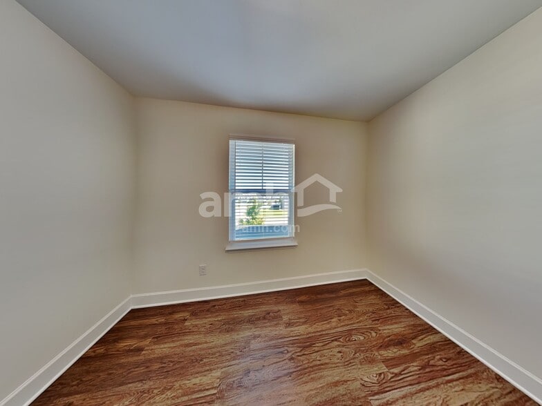 Building Photo - 4316 Spregan Way