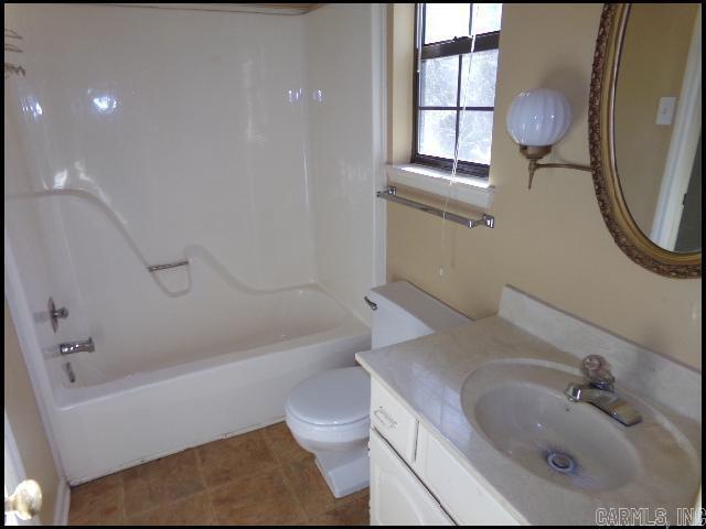 Building Photo - 26 Rio Grande Forest Dr