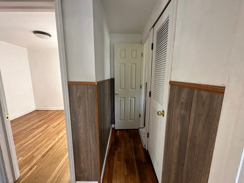 hallway to bathroom - 258 Broad St