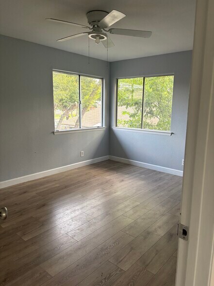 Building Photo - 8901 Tronewood Dr