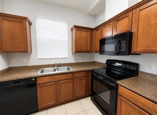 Building Photo - 9630 Baton Rouge Ln