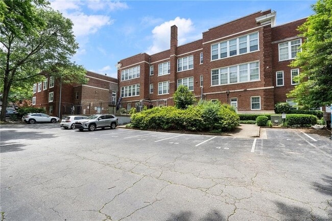 Building Photo - 1031 State St NW