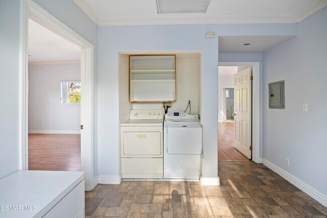 Building Photo - 4970 CA-27