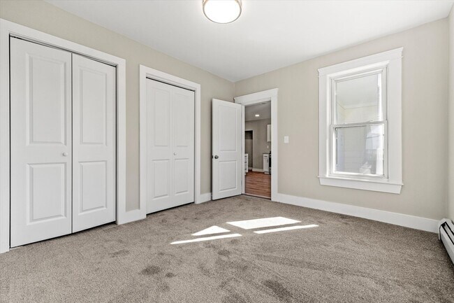 Building Photo - 378 S Mammoth Rd