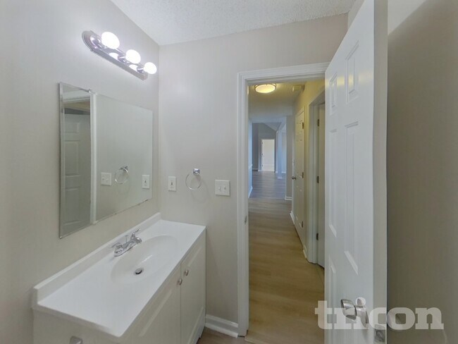 Building Photo - 1128 Misty Meadows Crossing