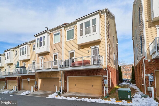 Building Photo - 3061 Waterloo Ln