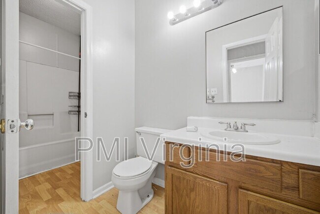 Building Photo - 724 Harbor Springs Trail