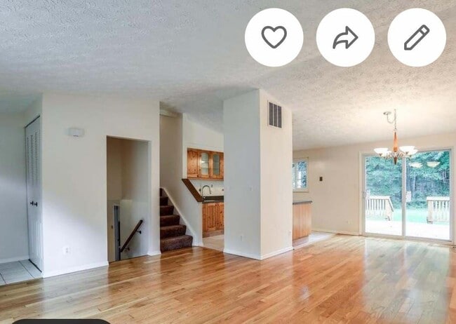 Building Photo - 2320 Ironwood Dr