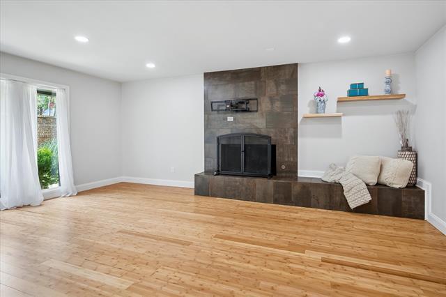 Building Photo - 6935 Helsem Way