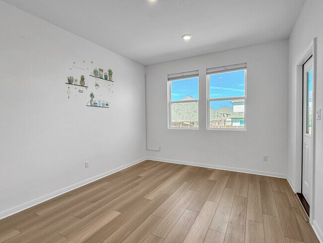 Building Photo - 2608 Emerson Trl