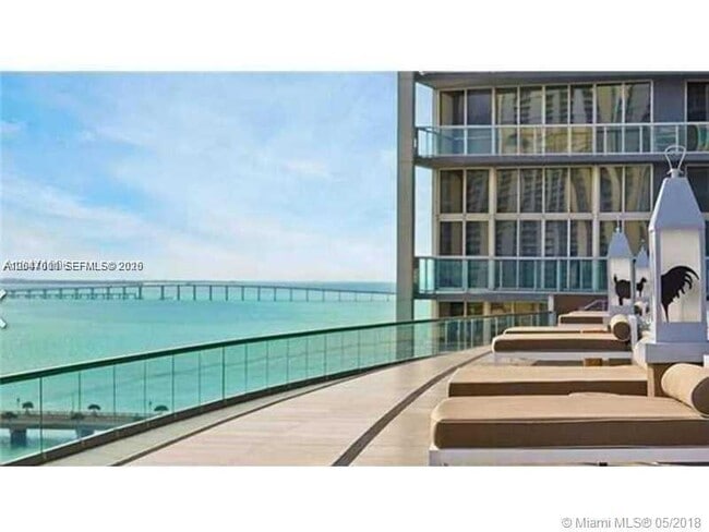 Building Photo - 475 Brickell Ave