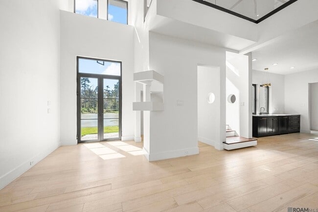 Building Photo - 9825 Fawn Vw Dr