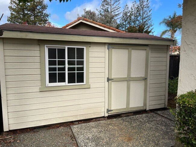 Building Photo - Coming Soon! Beautiful Gated Community in Rinconada Hills!  Elegant Home with Hilltop Views, Priv...