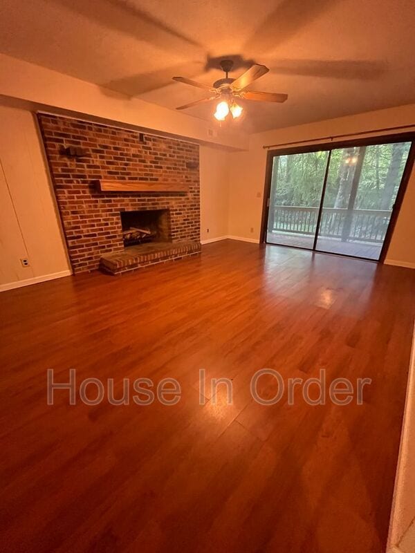 Building Photo - 1160 W Blue Ridge Rd