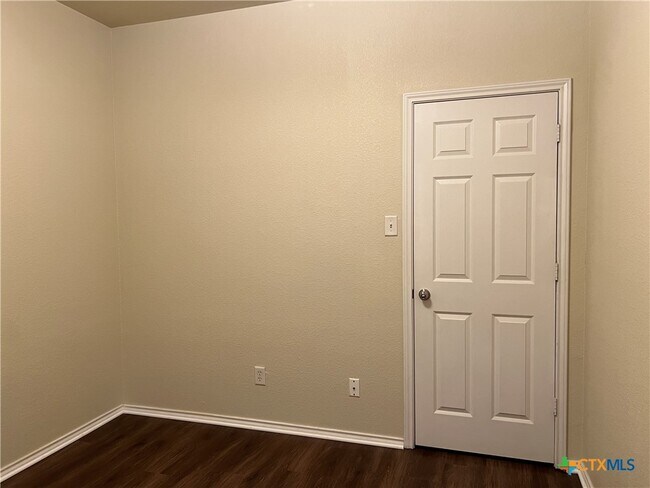 Building Photo - 341 Placid Meadow