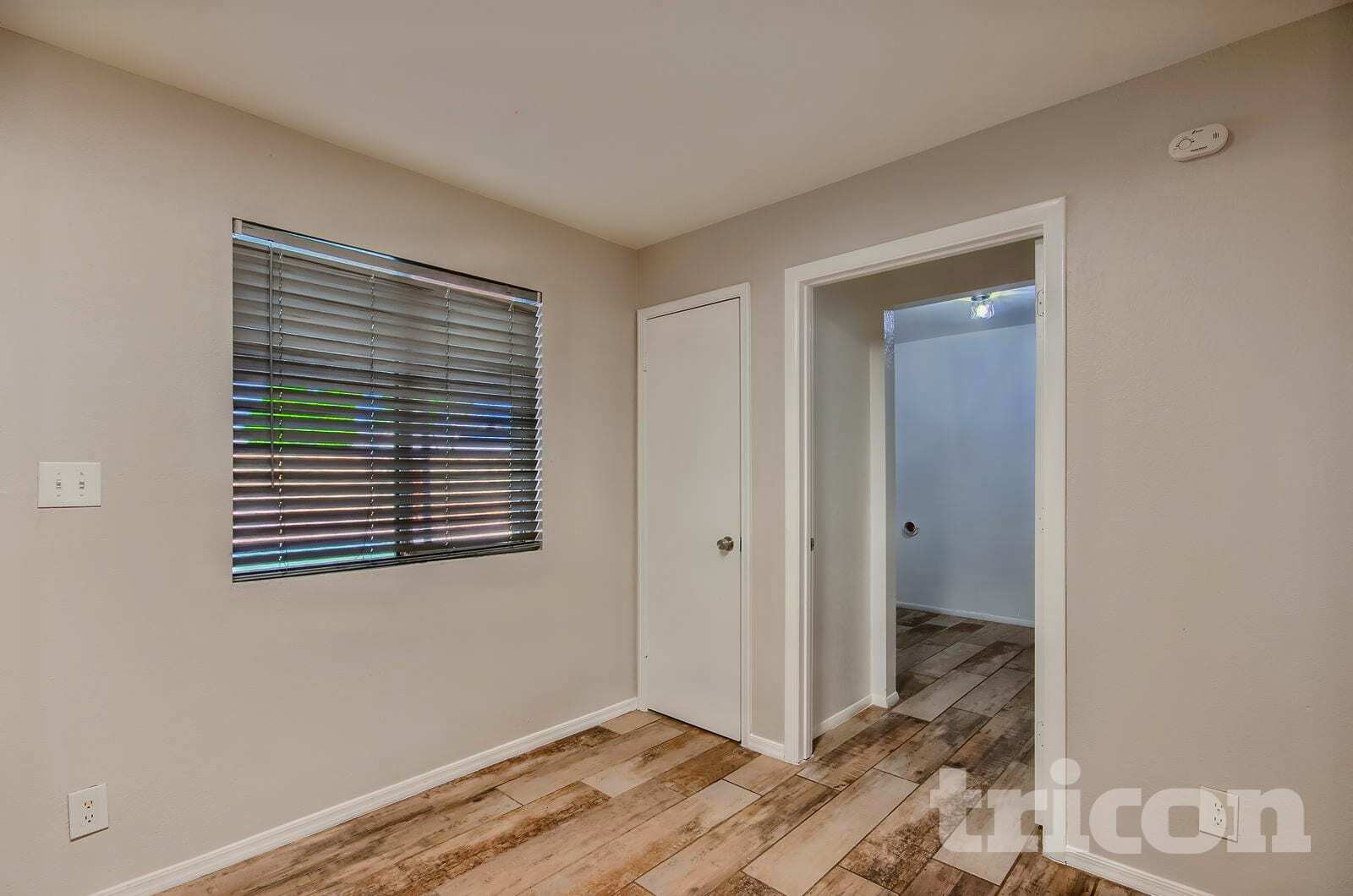 Building Photo - 826 W Del Rio St