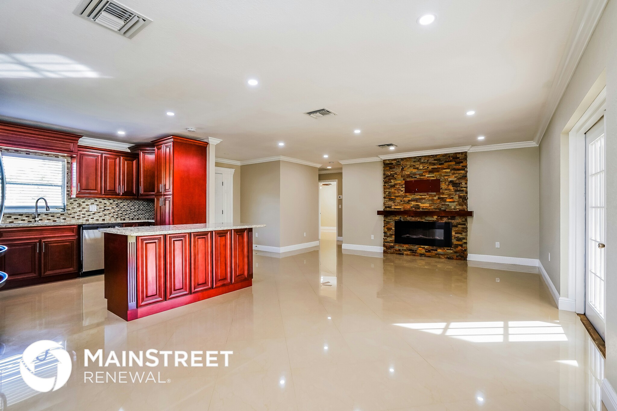 Building Photo - 300 East 10th Street