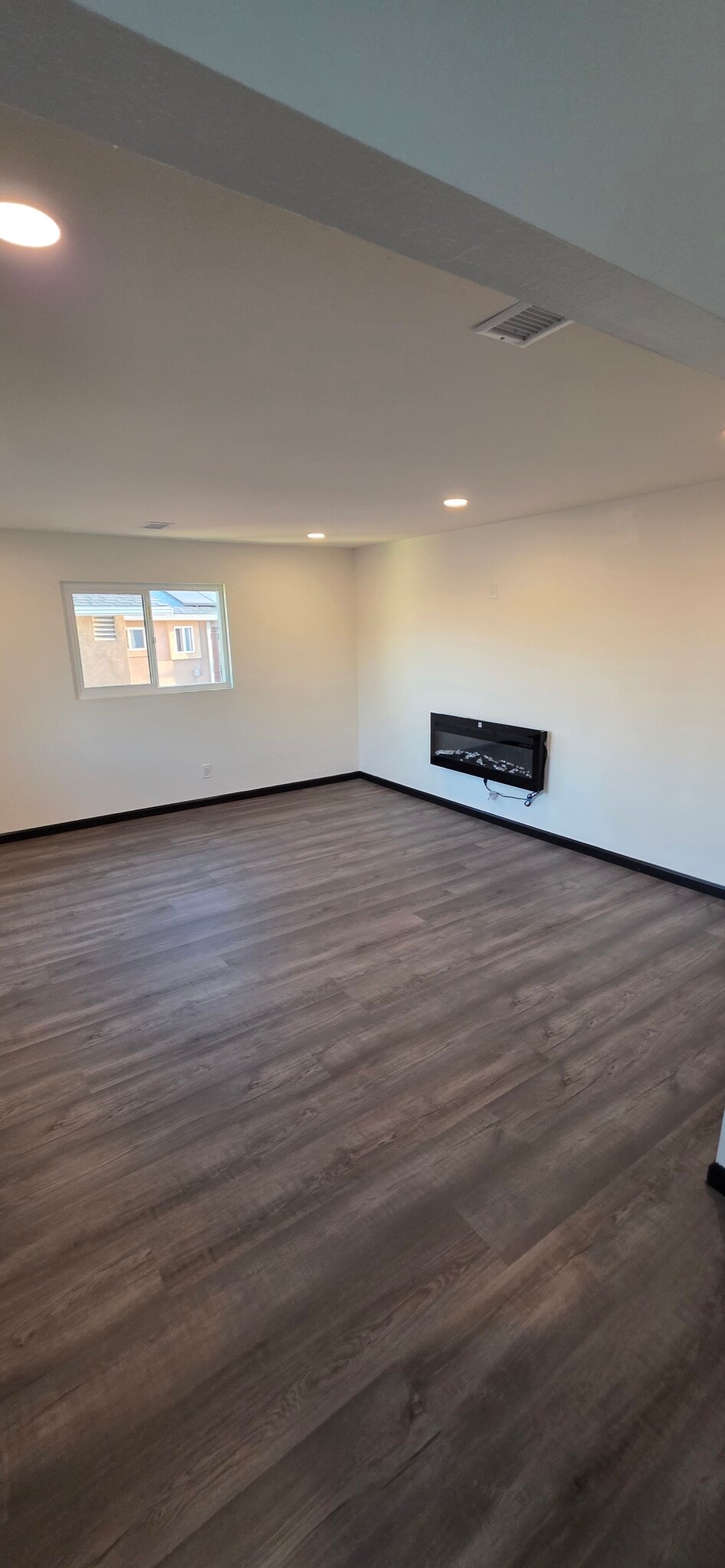 Building Photo - 754 Marjorie Dr