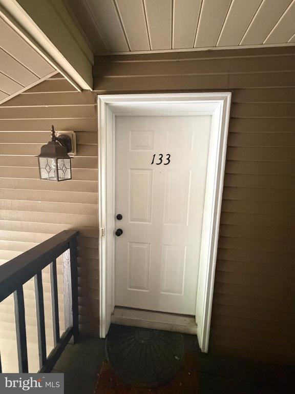 Building Photo - 133 Kenwood Dr