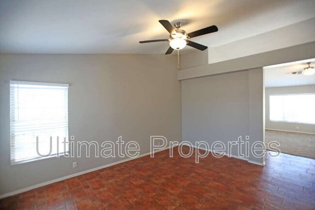Building Photo - 7816 W Ocotillo Rd
