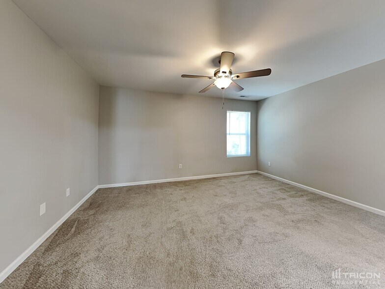 Building Photo - 95 Fleetwood Ct
