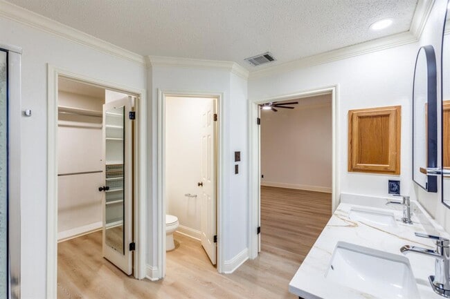 Building Photo - 4815 Sika Way