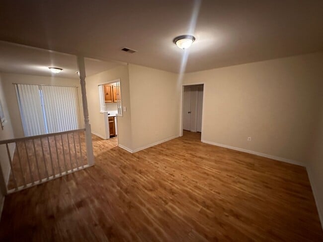 Building Photo - 2 Bedroom Duplex