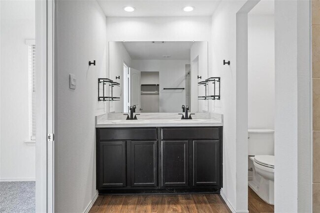 Building Photo - 14428 Sugar Pines Dr