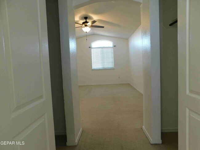 Building Photo - 14024 Tierra Halcon Dr