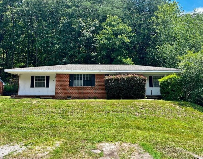 Primary Photo - 4460 Norcross Rd