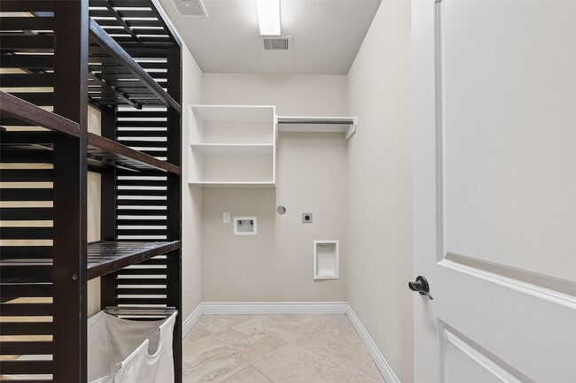 Building Photo - 13613 Sunset Harbor Dr