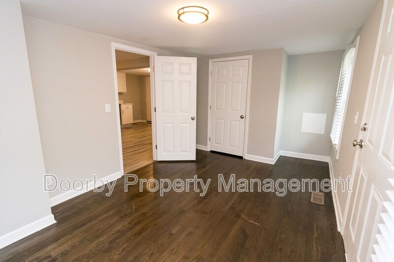 Building Photo - 612 Druid Ln